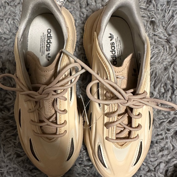 BRAND NEW OSWEEGO CELOX PALE NUDE WOMEN SIZE 7 - Picture 1 of 3